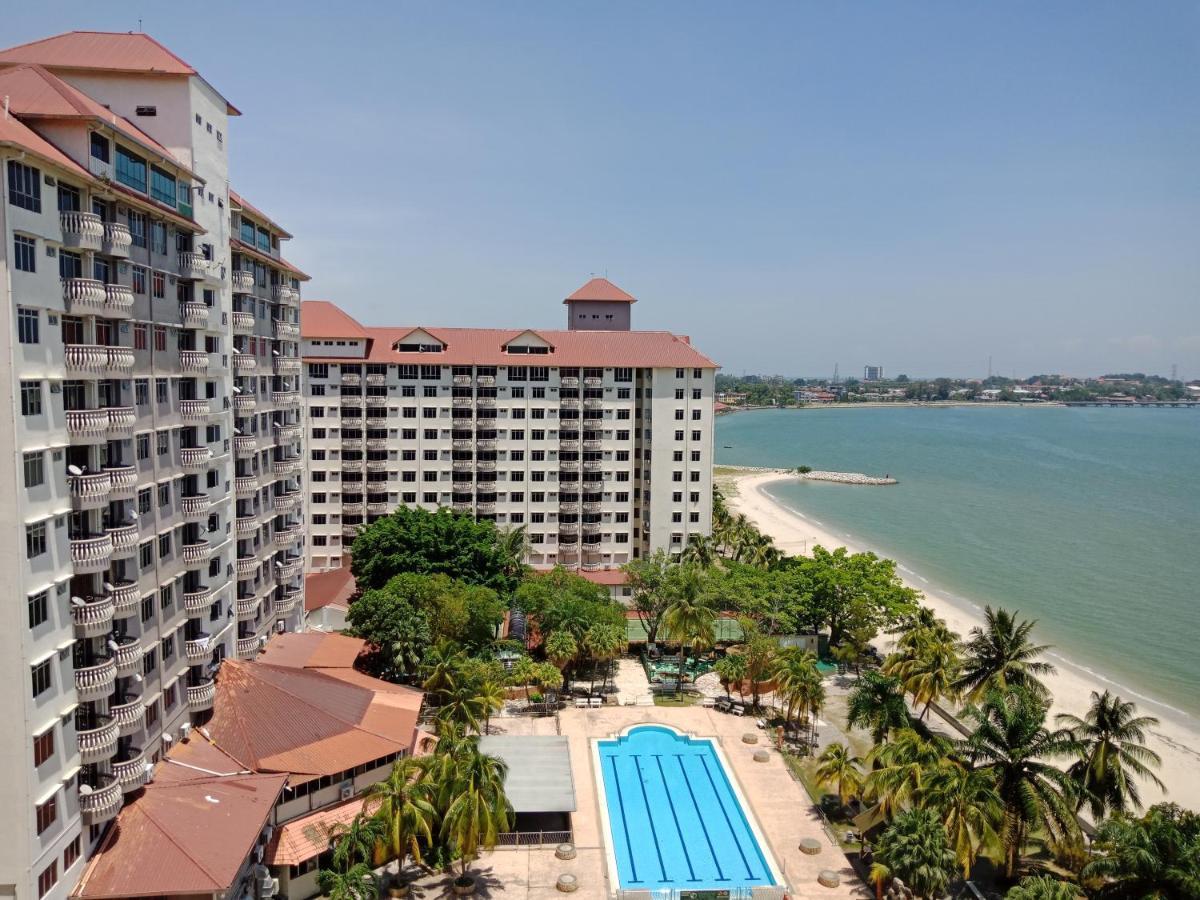 Glory Beach Resort Private Penthouse Port Dickson Exteriör bild