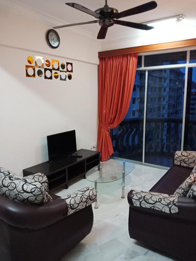 Glory Beach Resort Private Penthouse Port Dickson Exteriör bild