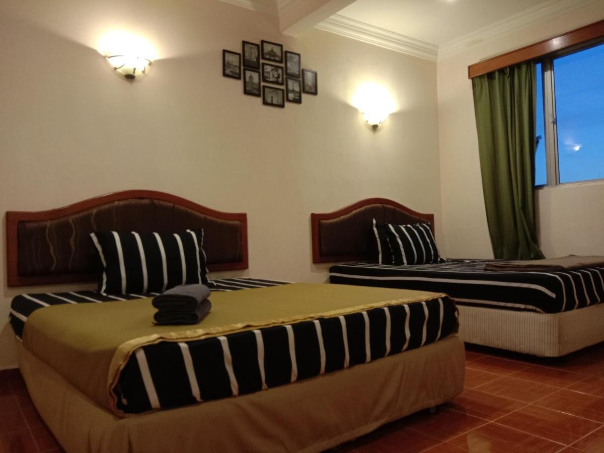 Glory Beach Resort Private Penthouse Port Dickson Exteriör bild