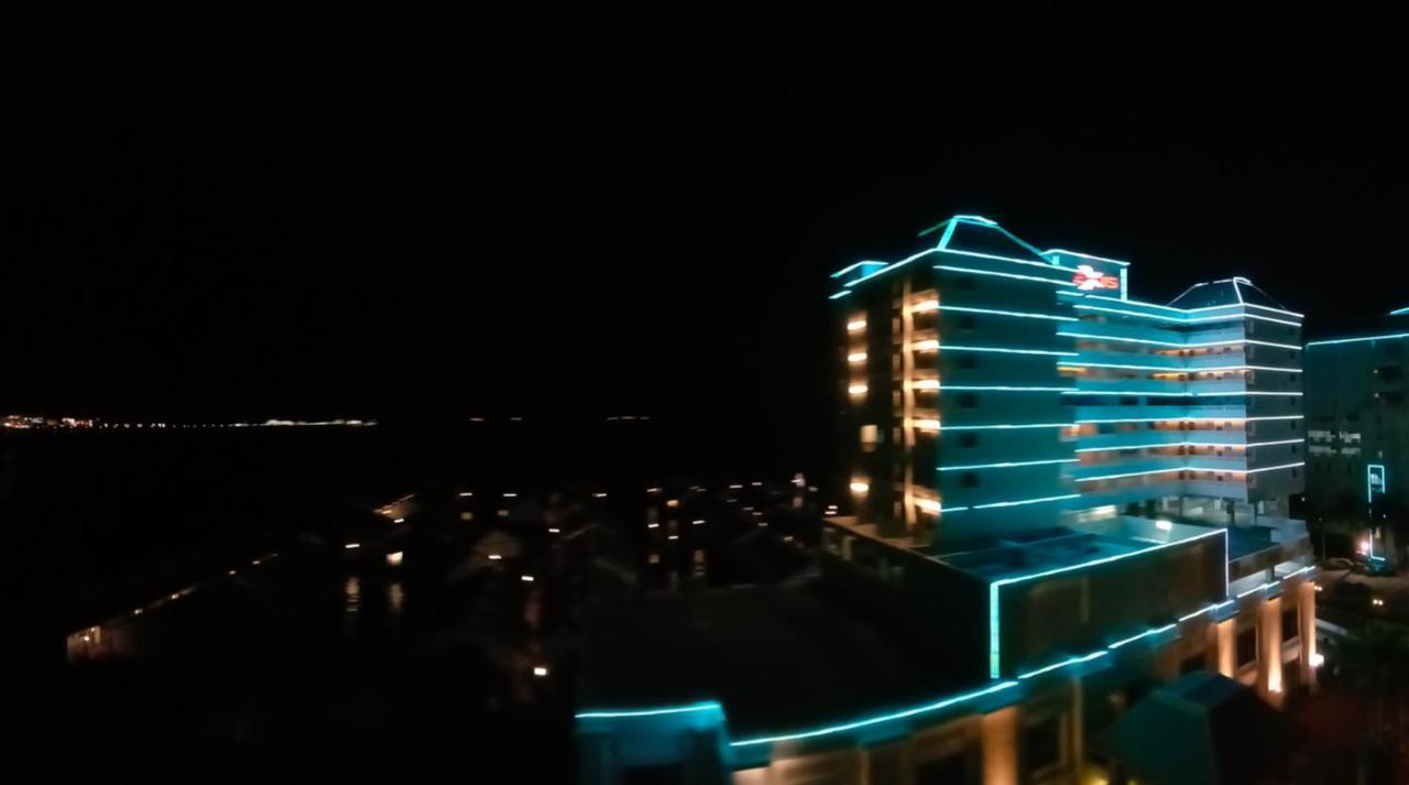 Glory Beach Resort Private Penthouse Port Dickson Exteriör bild
